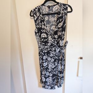Tommy Hilfiger Floral Wrap Dress Size Medium